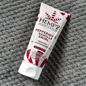 🎄 NEW Hempz Vanilla Peppermint Swirl Exfoliating Body Wash Full Size